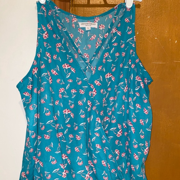 Grayson/Threads Size Small - Picture 2 of 3